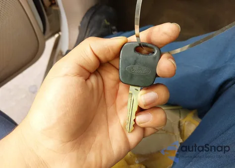 2002 Ford Mustang из США, поврежденный, VIN 1FAFP44422F238982